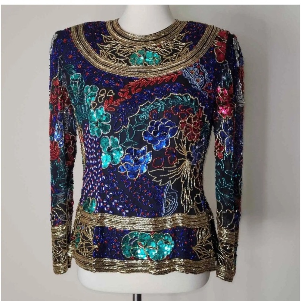 Stunning beautiful vintage sequins/ beaded long sleeve blouse. M